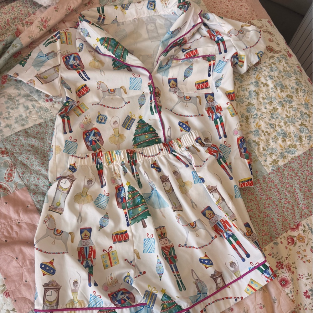 Festive Print Women's Pajama Set